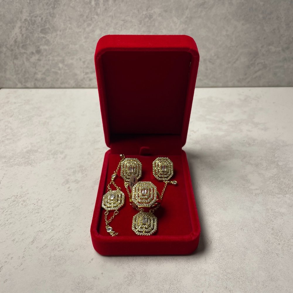 DreamDaisy Necklace Set