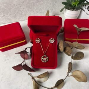 Amour Locket ensemble